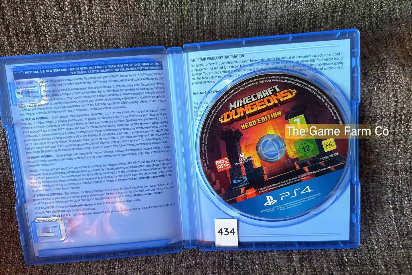 Minecraft Dungeons Hero Edition PlayStation 4 Physical Game CIB PAL Tested Used