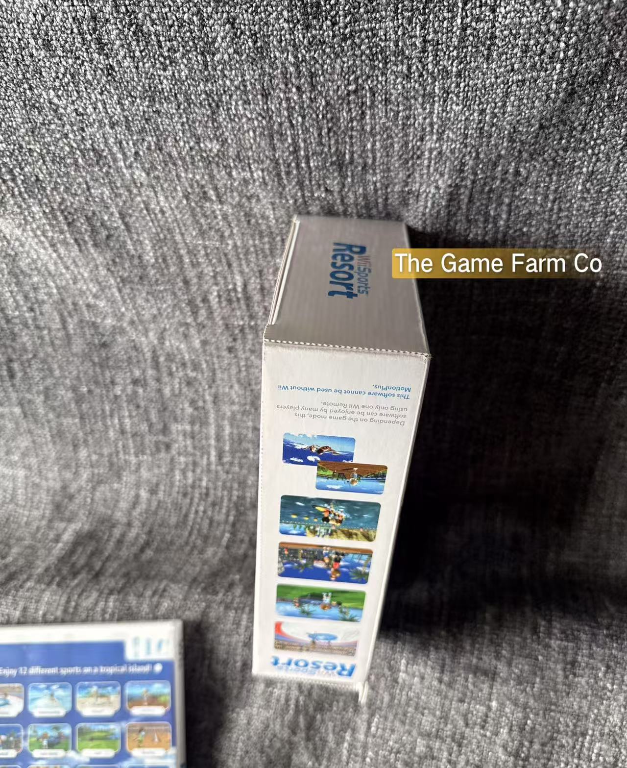 Wii Sports Resort  Boxed with Motion Plus Adapter + sleeve - Nintendo Wii game
