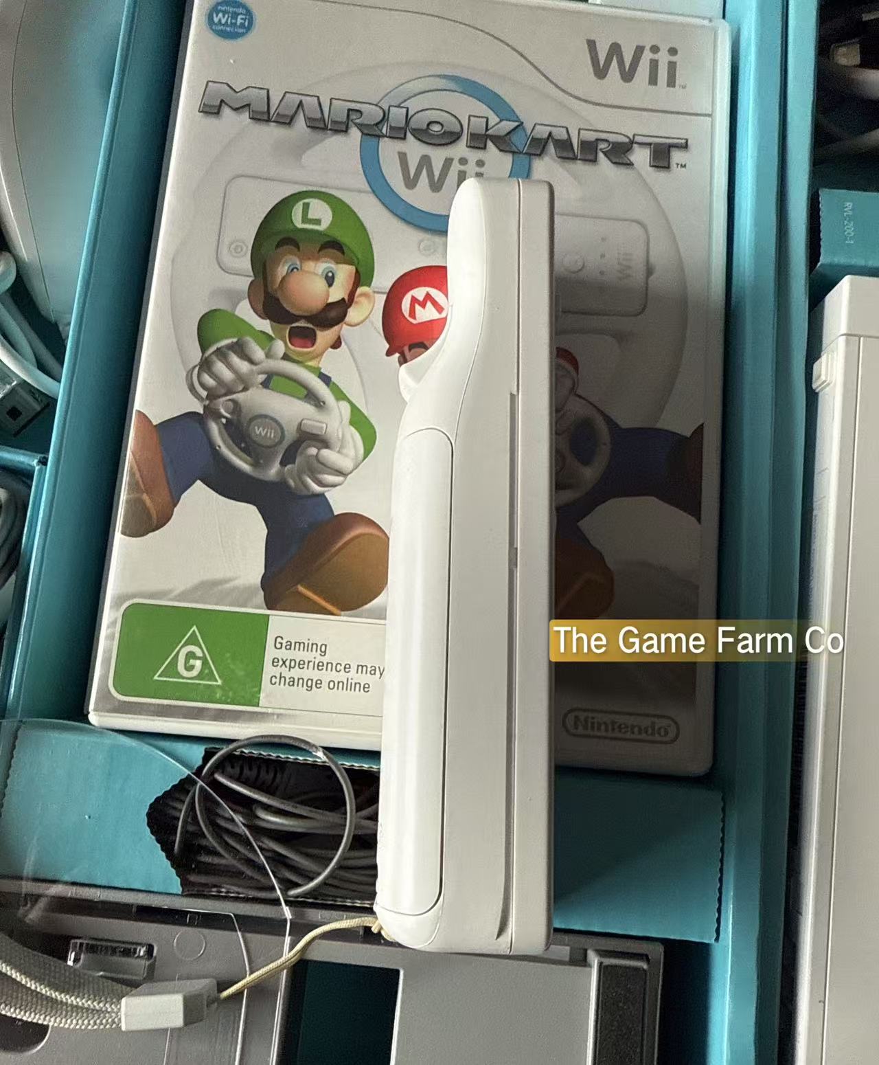 White Nintendo Wii Mario Kart Bundle Edition - Pal Australian