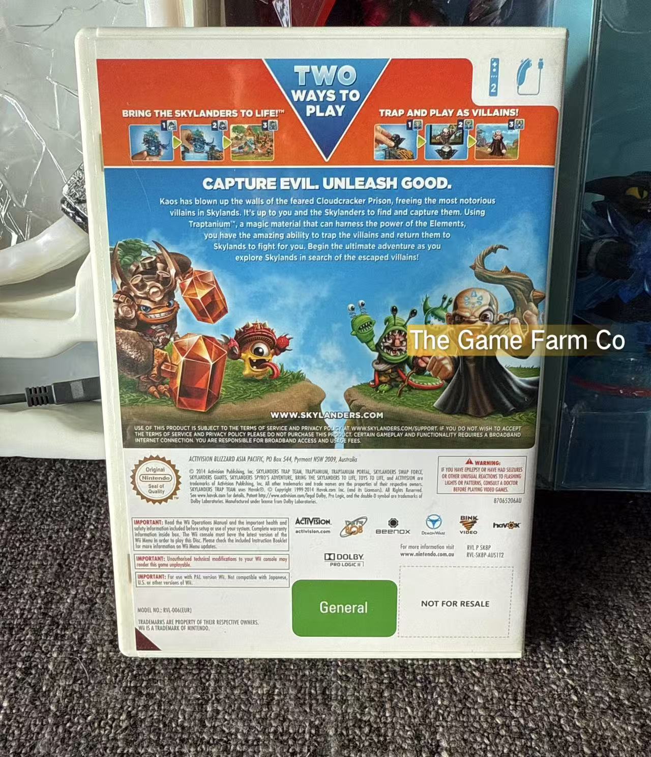 Skylanders Trap Team Dark Edition Starter Pack In Excellent Condition -  Nintendo Wii game