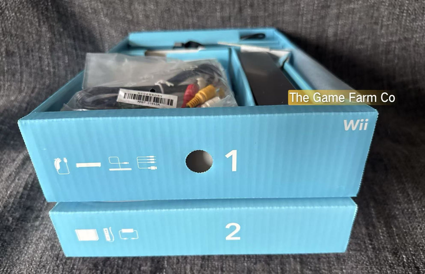 Black Nintendo Wii Mario Kart Bundle Edition - Pal Australian in Excellent condition