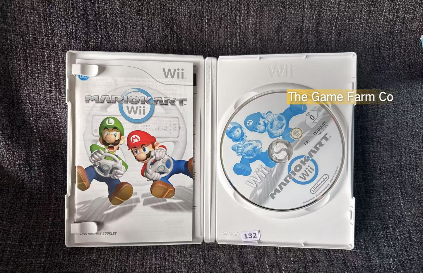 Black Nintendo Wii Mario Kart Bundle Edition - Pal Australian in Excellent condition