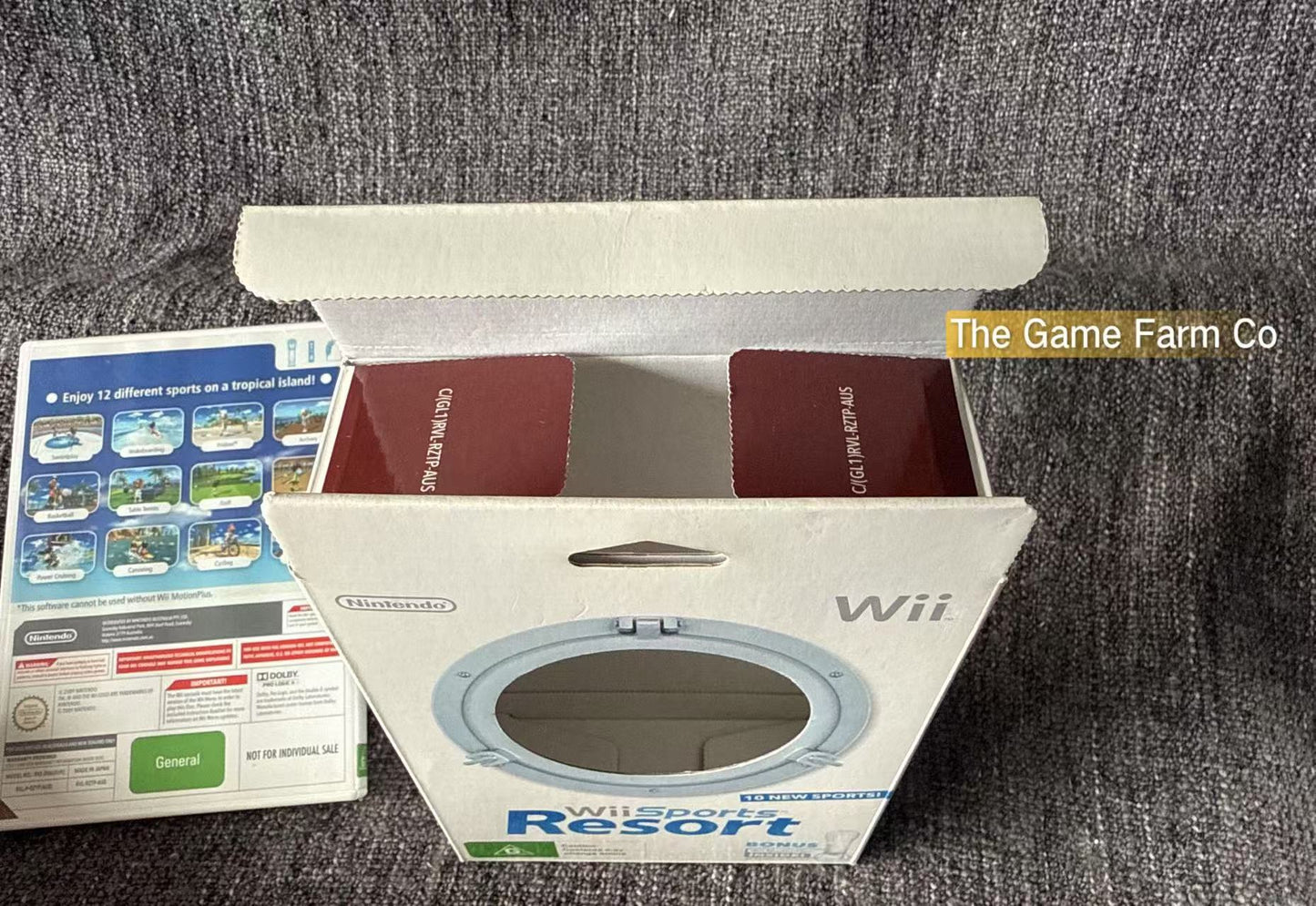 Wii Sports Resort  Boxed with Motion Plus Adapter + sleeve - Nintendo Wii game