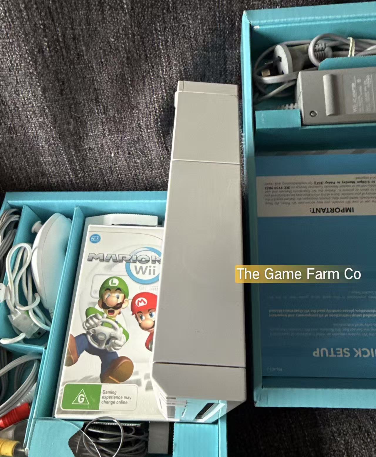 White Nintendo Wii Mario Kart Bundle Edition - Pal Australian