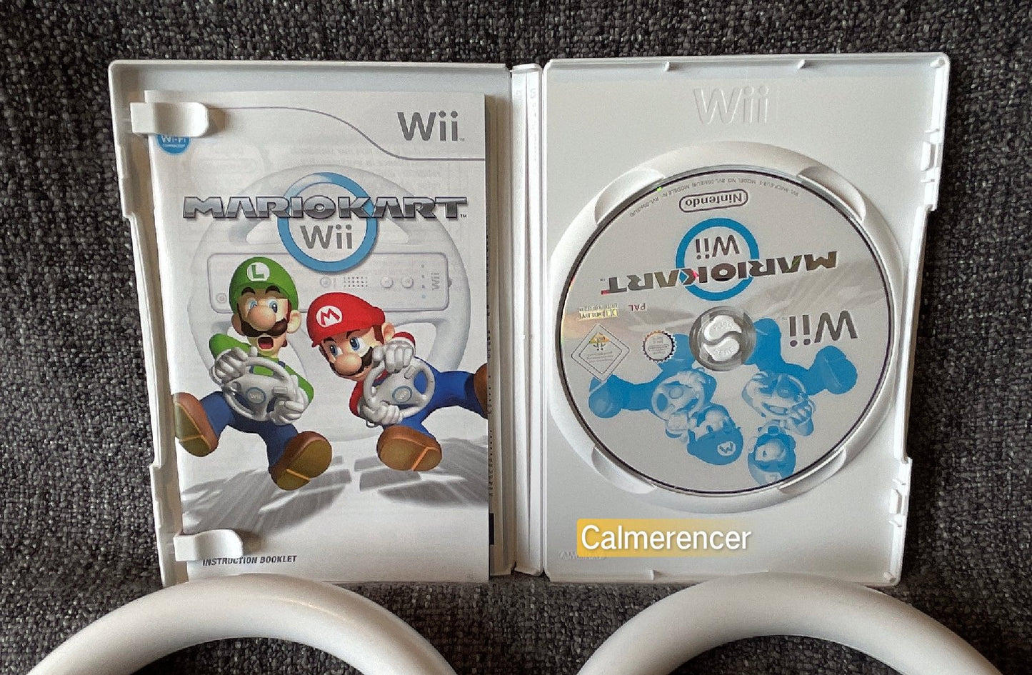 Nintendo Wii Mario Kart Game with 2x Steering wheels in great Condition - Pal Version