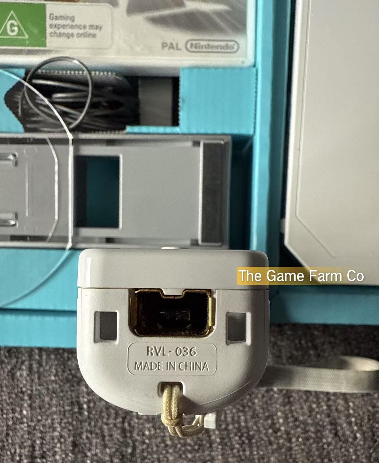 White Nintendo Wii Mario Kart Bundle Edition - Pal Australian