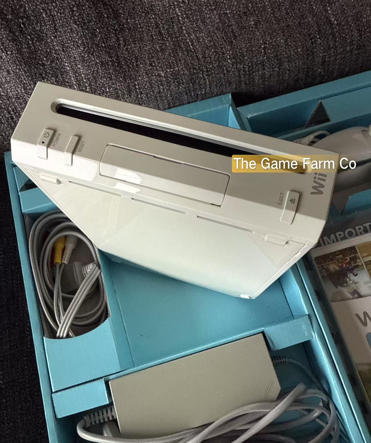 Nintendo Wii Sports Console bundle - Pal Australian in Excellent condition