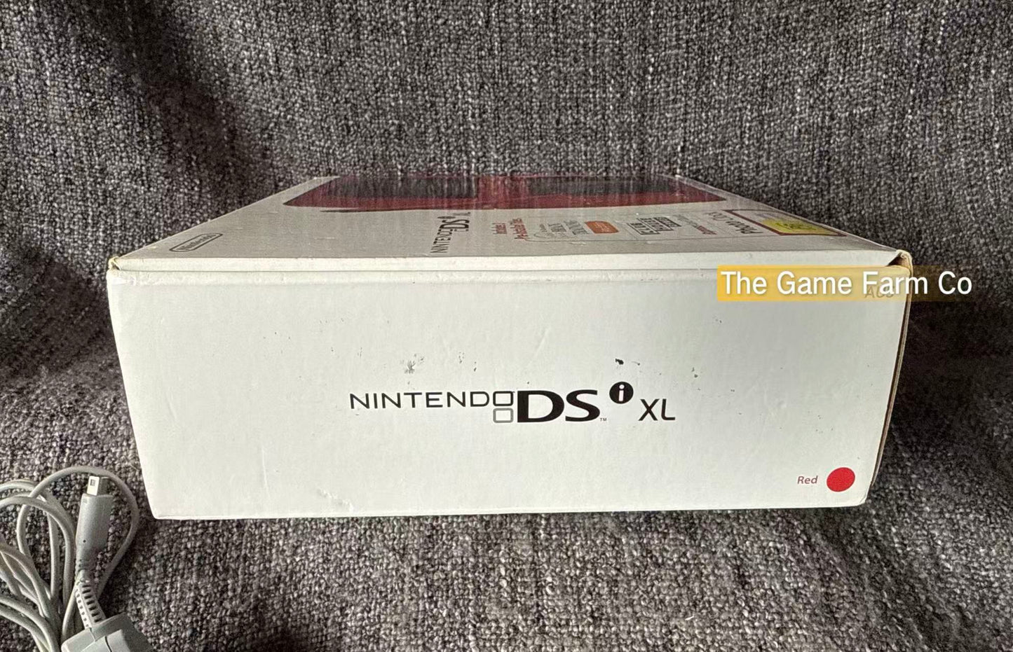 Nintendo DSi XL  Red Console boxed in overall Exceptionally Excellent condition