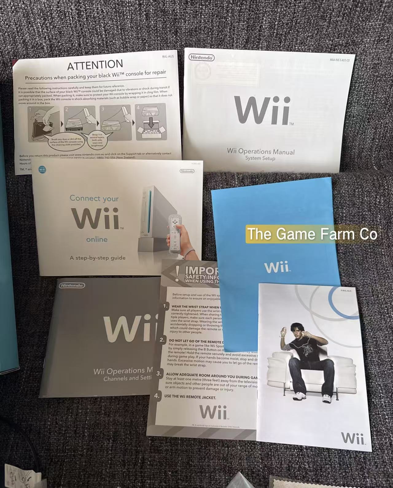Black Nintendo Wii Mario Kart Bundle Edition - Pal Australian in Excellent condition