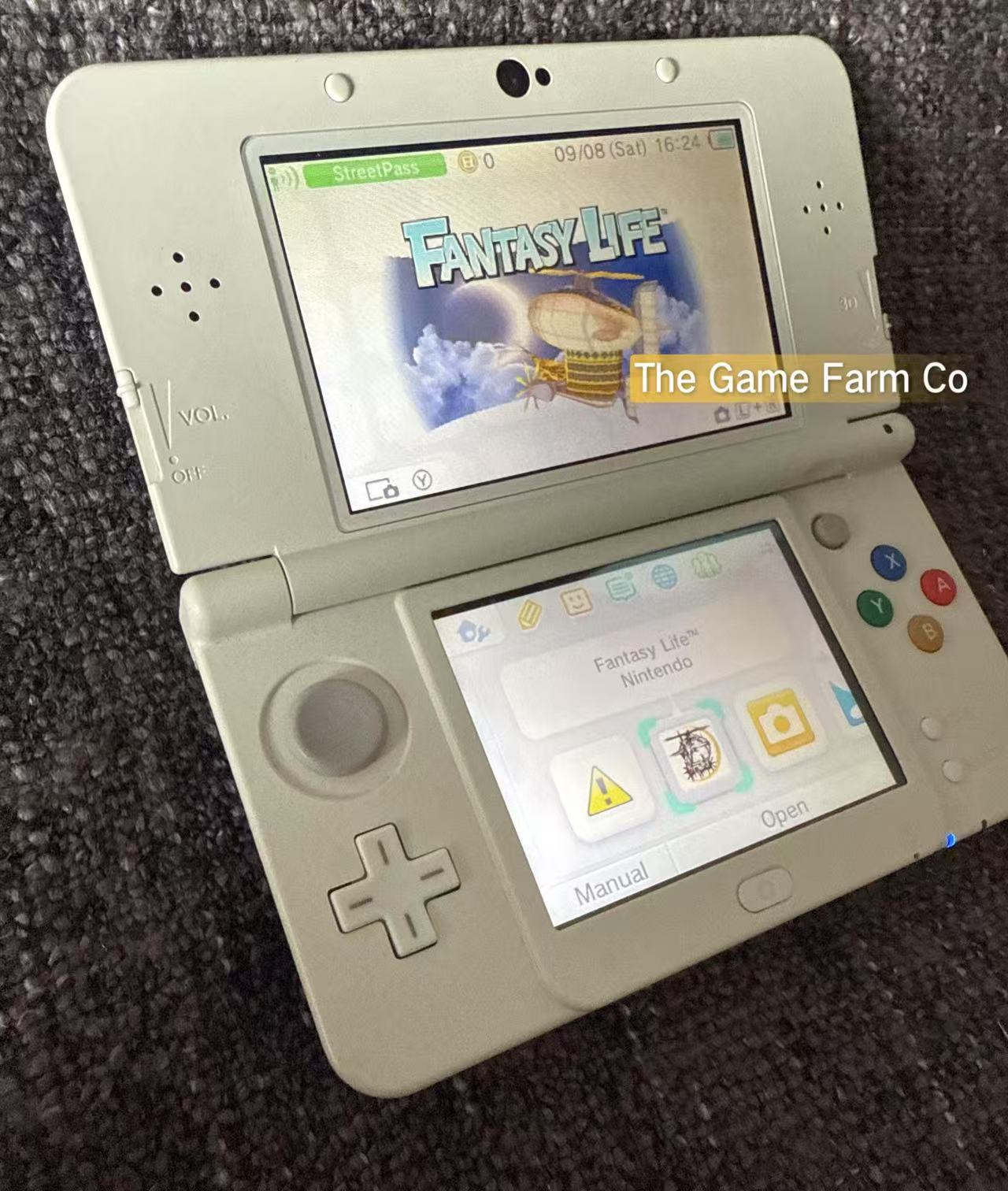 Nintendo 3DS XL White Console - Nintendo 3DS