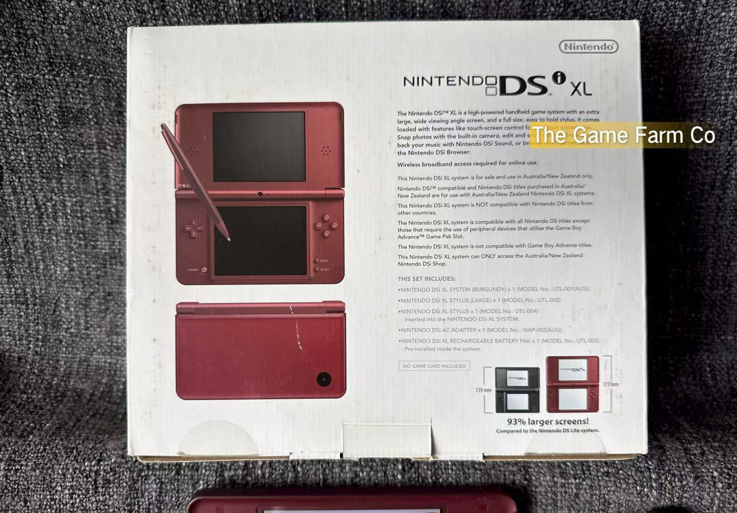 Nintendo DSi XL Burgundy Red Console boxed in overall great condition